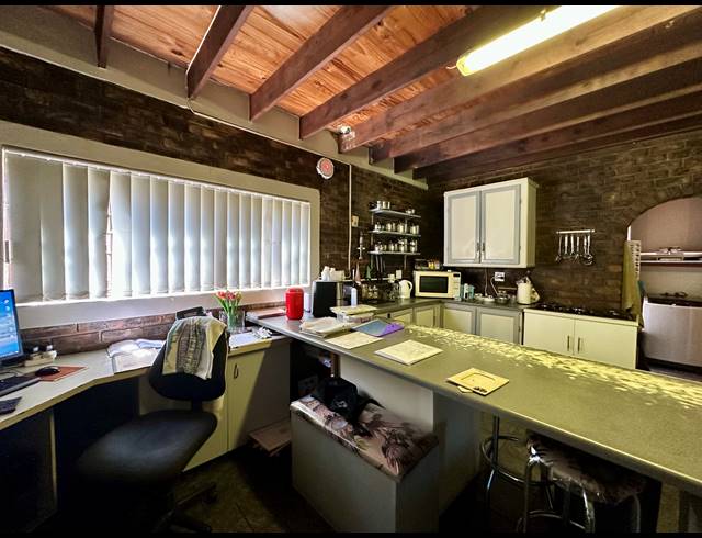 10 BEDROOM GUEST HOUSE FOR SALE IN BIRDSWOOD